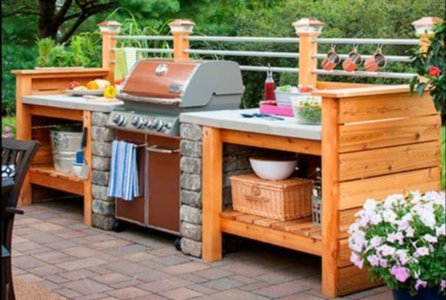 Should You DIY an Outdoor Kitchen?